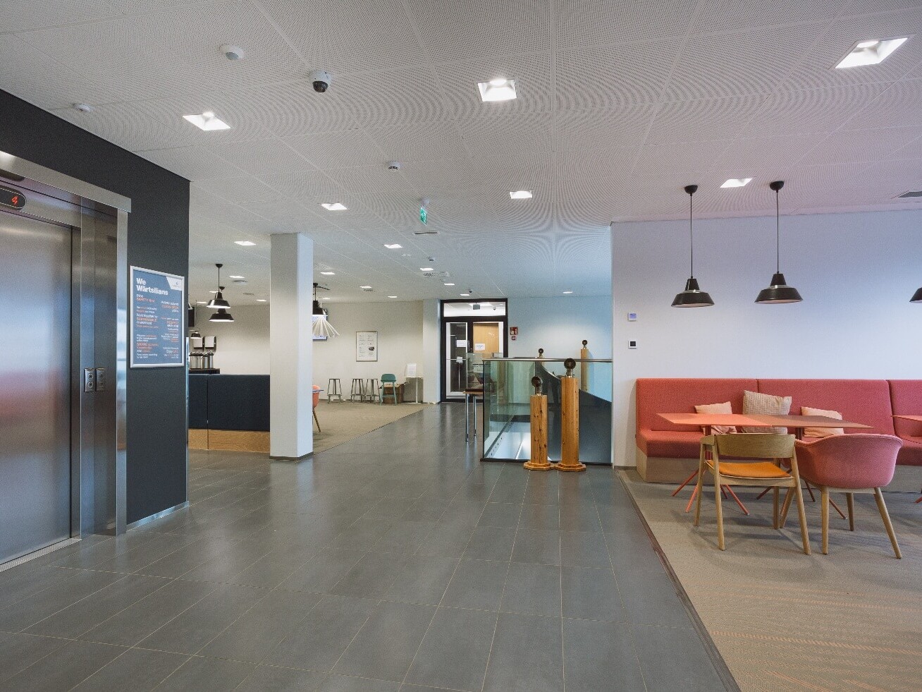 Kerroksen aula- ja yhteiskäyttötila